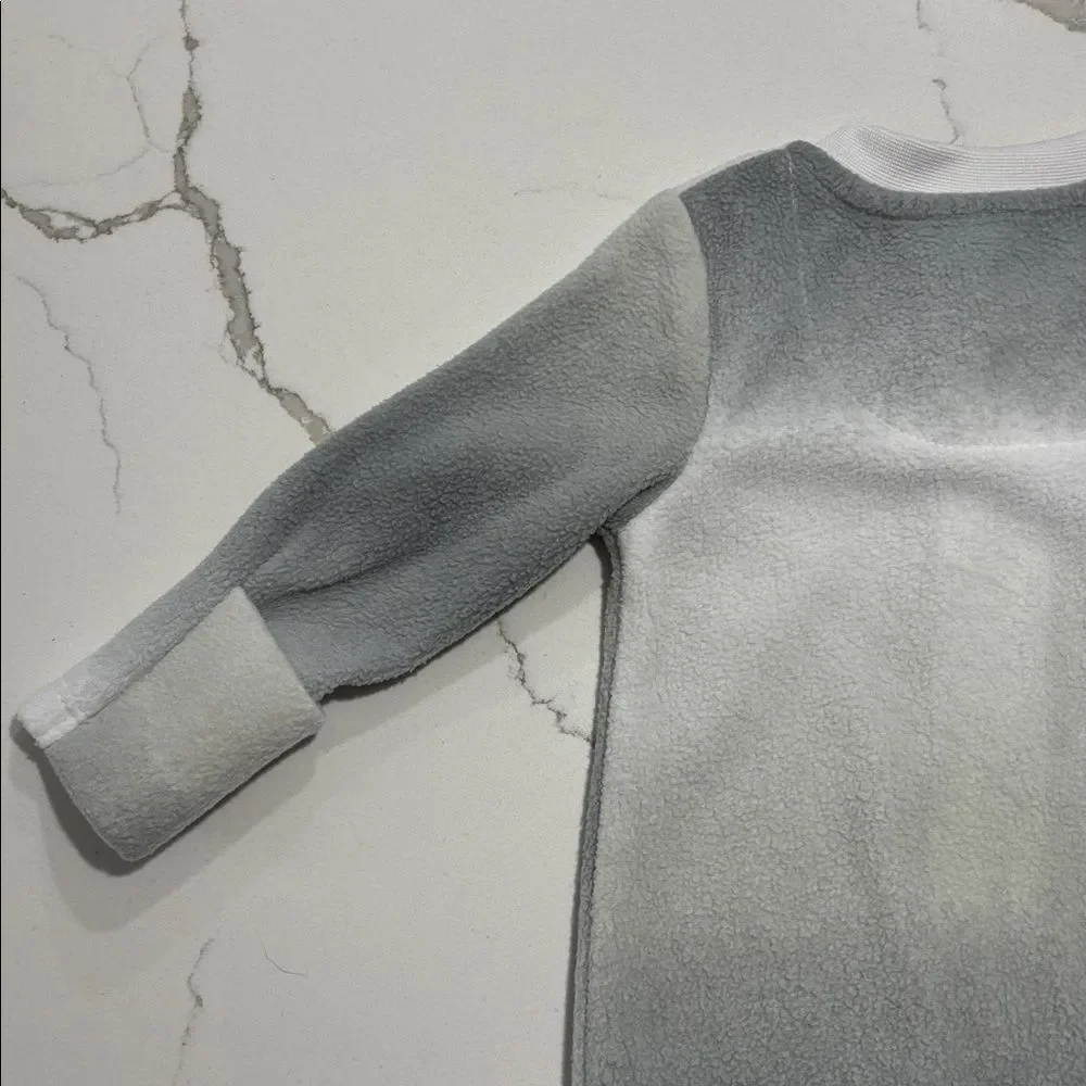 Nike Baby Newborn One Piece Soft Fleece Footie Sleeper in Gray White Green Ombre